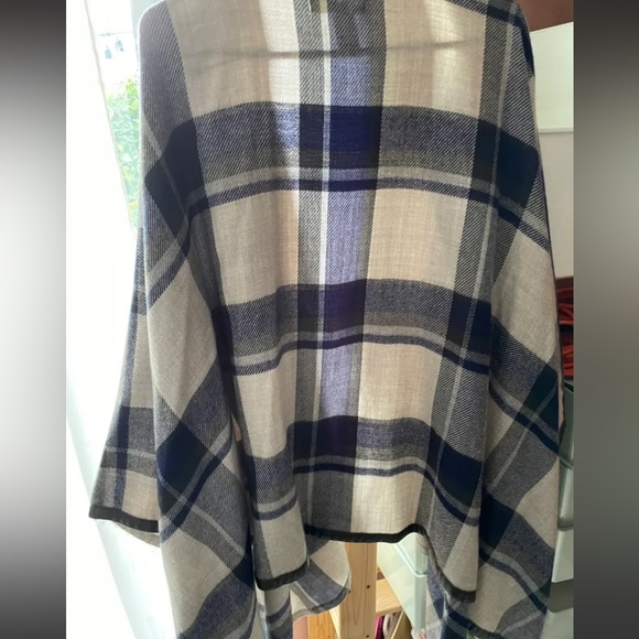 H&M Women’s Cardigan Cloak with faux leather trim - Picture 4 of 4